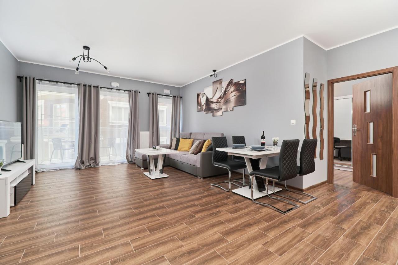Apartments Wroclaw Jana Pawla II With Free Parking Wroclaw By Noclegi Renters Exteriér fotografie